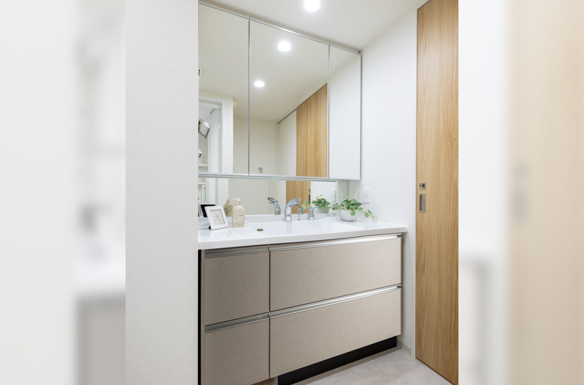 Powder room