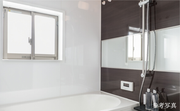 窓付バスルーム